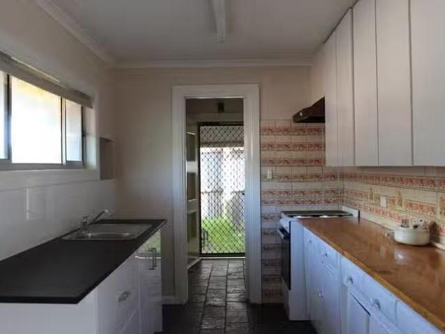 9 Wilkins Street, Solomontown, SA 5540