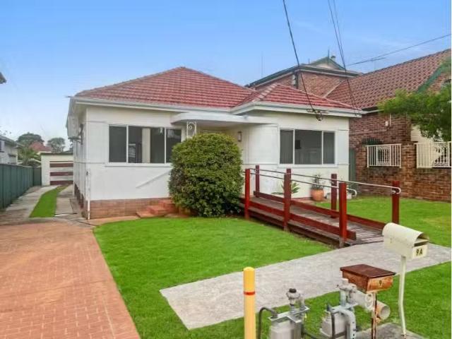 9 Woodbine Street, YAGOONA House for rent Listed by Rhett Lan.