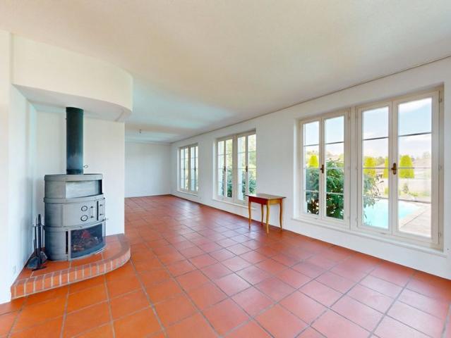 9 Zimmer, 1597 m²