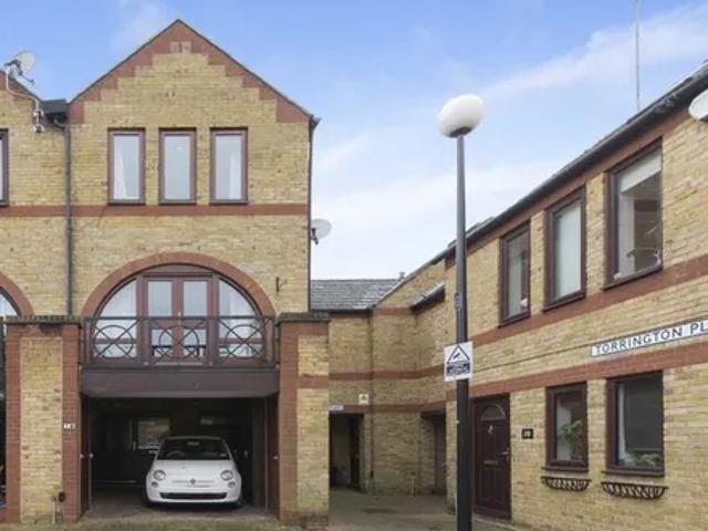 9 16 Torrington Place, St. George in the East, London, E1W 2UY, United Kingdom | 3 bed house for rent #139334001 | Rentberry