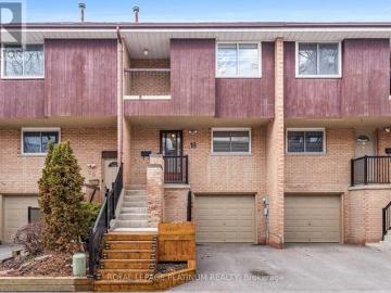 Pleasant View, Toronto, Ontario - Garden