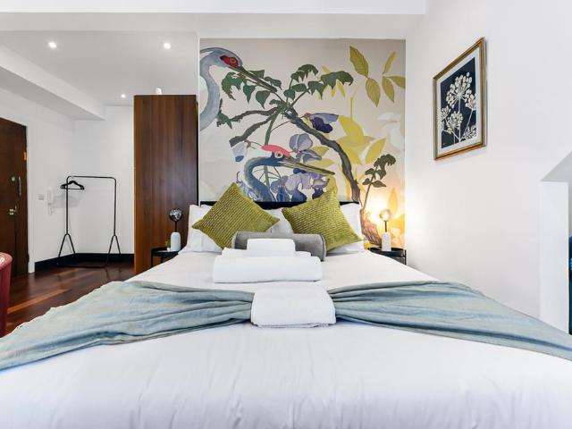 9 12 Leighton Road, London, W13 9EP, United Kingdom | 1 bed apartment for rent #135670542 | Rentberry