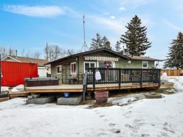 Strathcona County, Alberta - Patio, Deck