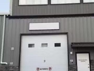 Cochrane, Division No 6, Alberta - Office room