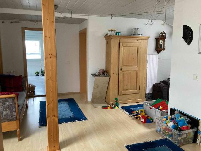 9.5 Zimmer, 270 m², 2. Stock