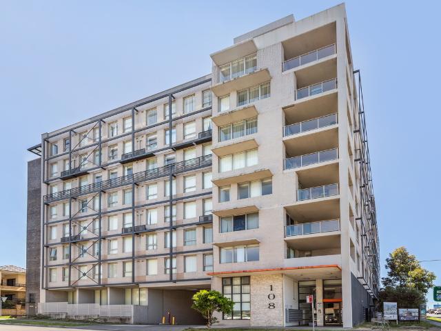 9a / 102 108 James Ruse Drive, Rosehill NSW 2142