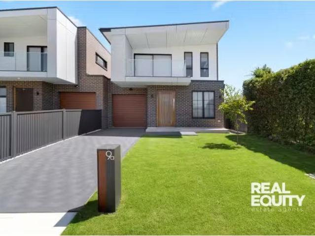 9a Banbury Crescent, CHIPPING NORTON Townhouse for rent Liste.