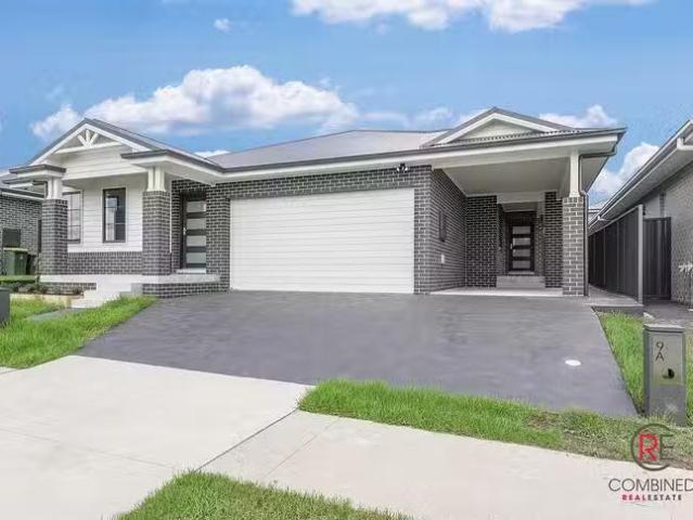 9A Bradninch Crescent, Wilton, NSW 2571