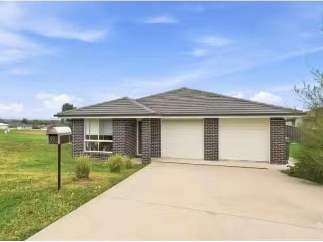 9A Francis Av, North Tamworth Apartment for rent Listed by Me.