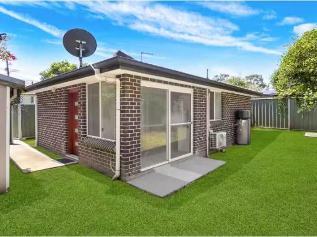 9a Hatherton Road, TREGEAR Apartment for rent Listed by Alana.