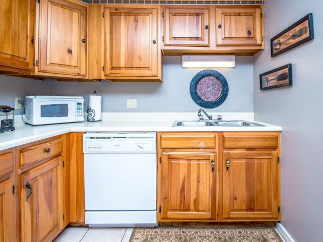 9A Seasons At Attitash Road # 9A