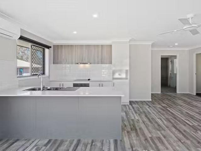 9B Challenge Avenue, Kensington Grove, QLD 4341