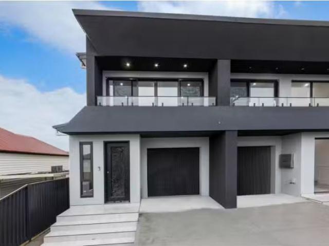 9B Clyde St, GUILDFORD House for rent Listed by Starr Partner.