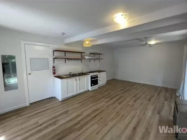 9B Francis Street, Tighes Hill Apartment for rent Listed by W.