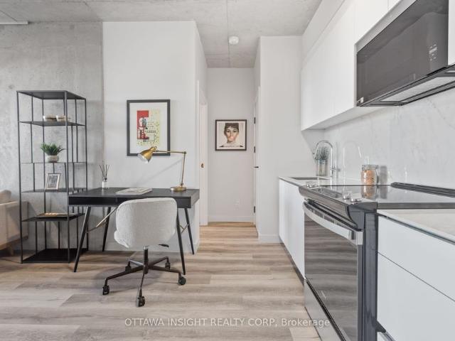 9G 16 2140 Baseline Road, Ottawa