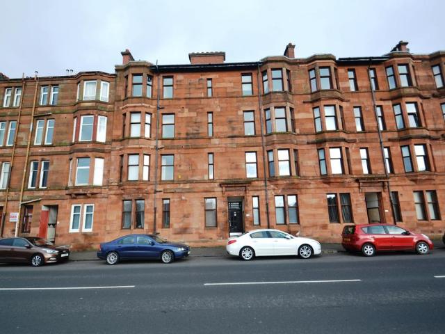 0/3, 209 Holmlea Road, Cathcart. 1 bed ground floor flat to rent £800 pcm £185 pw