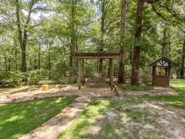 000 FRANK LARY ROAD, NORTHPORT, AL 35475
