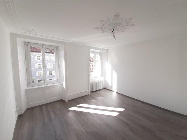 00844 Appartement 4 pièces Paix 79 La Chaux de Fonds