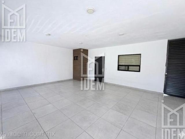 0125 Casa y terreno en venta en La Encomienda