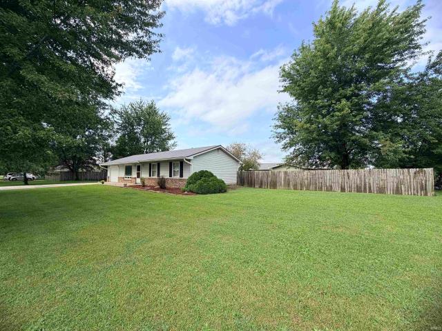 0125 E Linn Road