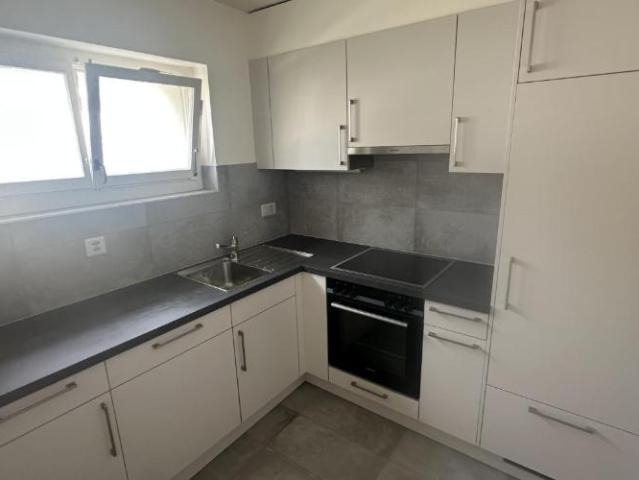 01273 Appartement 3 pièces Tourelles 8 La Chaux de Fonds