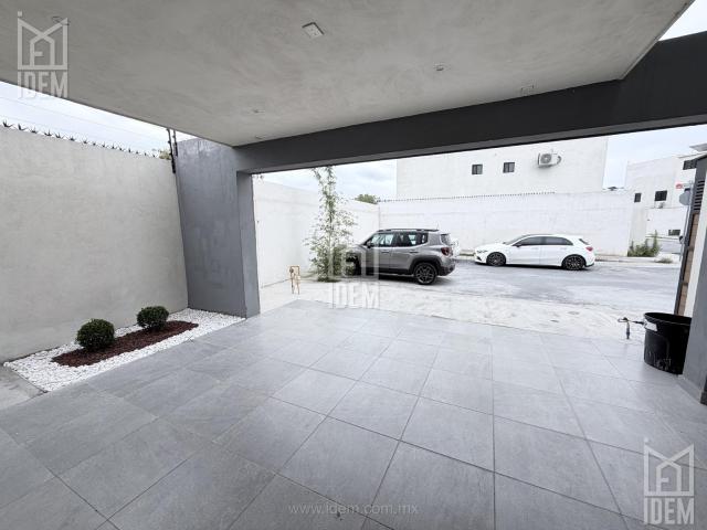 0130 Casa equipada en renta en esquina, Apodaca NL