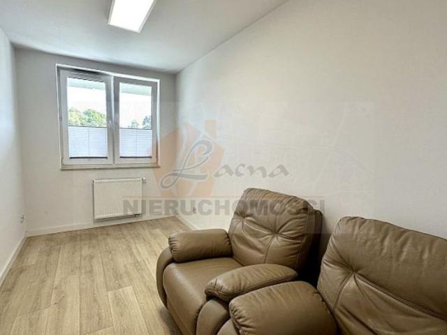 014MW N. Sącz ul. Lwowska, 3 pokojowe mieszkanie na wynajem, pow. 45,23 m2, II p, balkon, miejsce postojowe, komórka lokatorska. Cena: 2400 zł