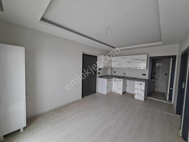 01 Yapı Emlaktan Kozan Yolu Cadde Üzeri Sıfır 2+1