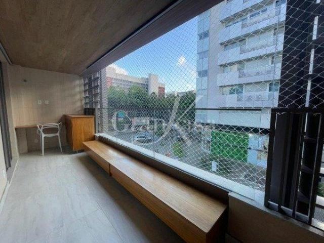 01 Quarto Com Varanda Mobiliado E Equipado