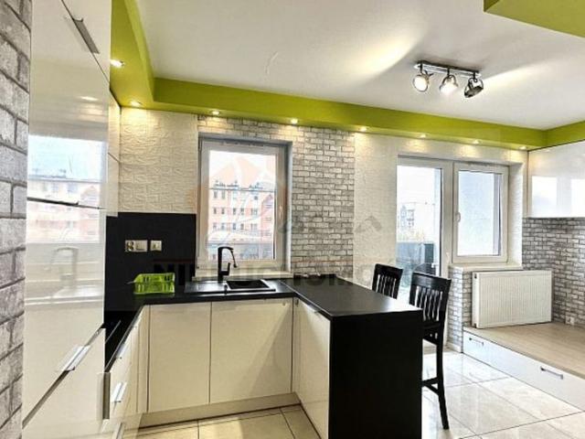 021MW N. Sącz os. Barskie, stylowa kawalerka na wynajem, pow. 21m2, IIIp, balkon. Cena: 1300 zł