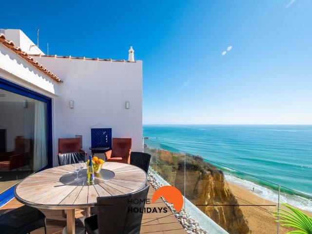 #041 Private House, Balcony w/ Sea View, 20m Beach