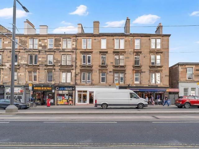0433L Albert Place, Edinburgh, EH7 5HN 3 bed flat to rent £2,100 pcm £485 pw
