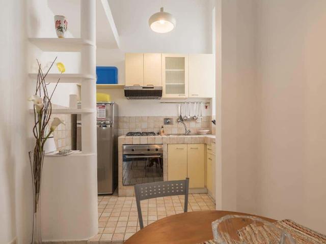 044 Chiavari Warm Charming Apartment in Campo de Fiori