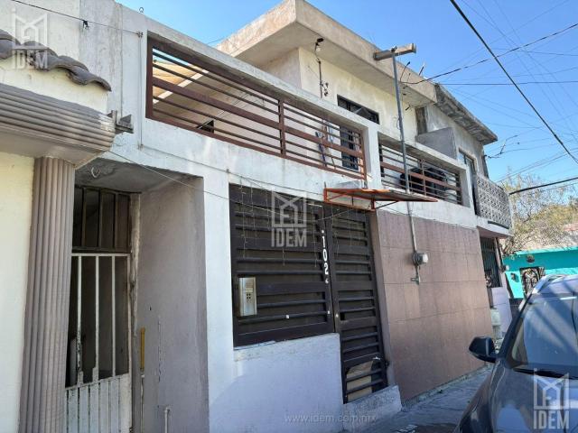 0609 Casa en venta Col. Santa Magdalena
