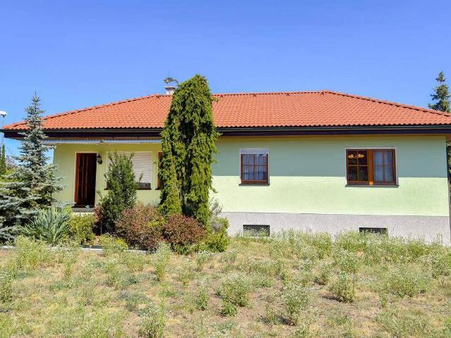 [06830] Top gepflegter Bungalow mit Terrasse, Garage und großem Garten