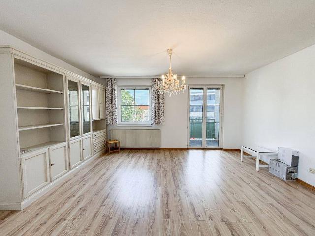 [06835] Großzügige 2 Zimmer Wohnung mit Balkon/Garage/zentrale Lage/Domblick