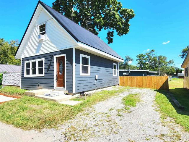 0707 S Oakwood Drive