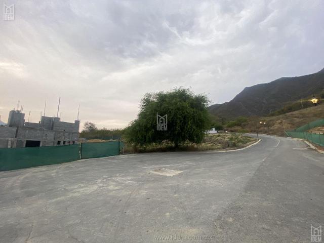 0714 Terreno en venta en Las Misiones, Santiago NL