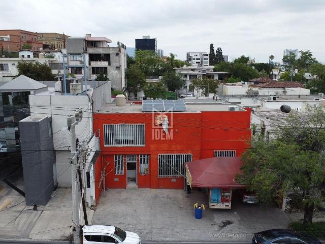 0724 Local en renta en el centro de Monterrey
