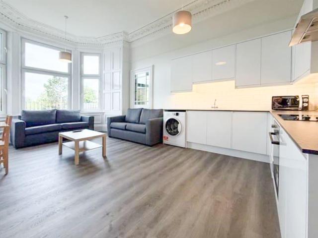 0730L Dalkeith Road, Edinburgh, EH16 5BY 6 bed flat to rent £3,894 pcm £899 pw