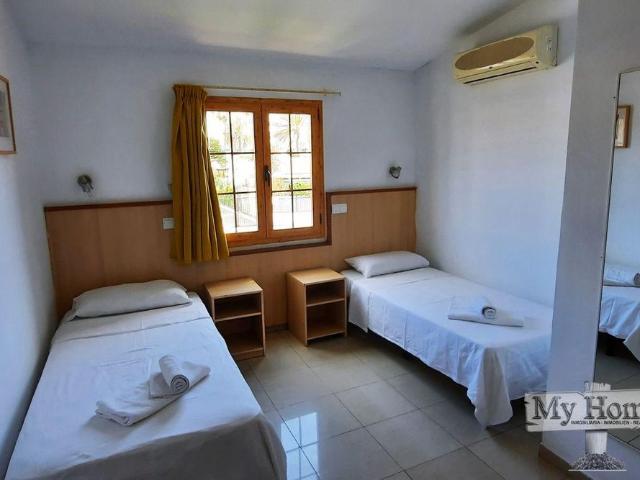082 703 Central two bedroom bungalow for rent in Playa del Inglés