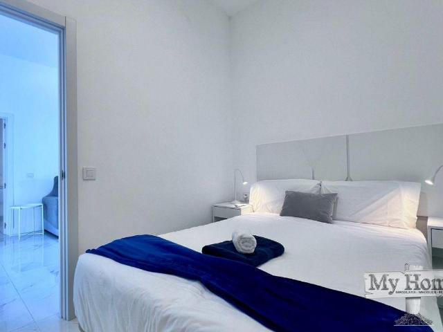 083 777 Spacious, refurbished flat in the heart of Playa del Inglés