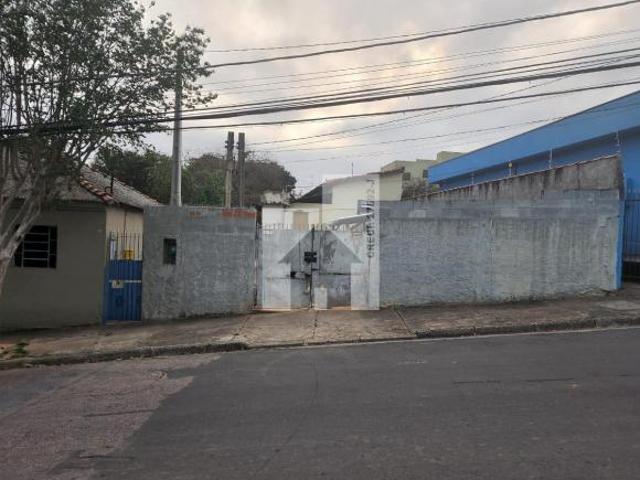08 Casa e 01 salão comercial, à venda de esquina, com 960M², Vila Aparecida, Jundiaí, SP