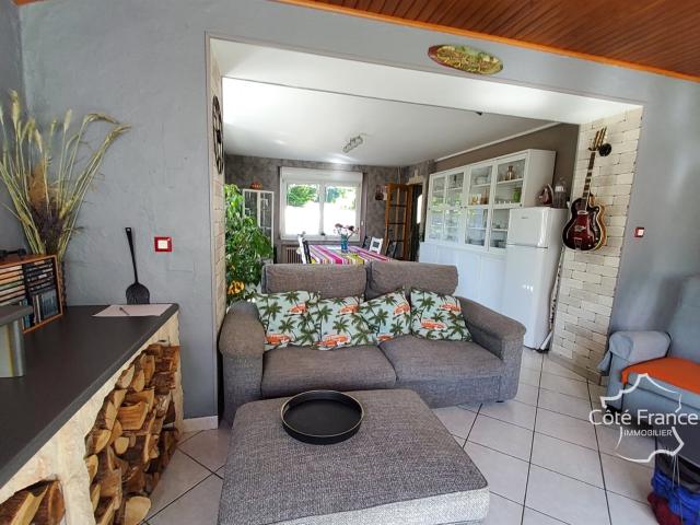 08 MONTHERME. Ne ratez pas cette très belle maison entièreme. 180m² Monthermé