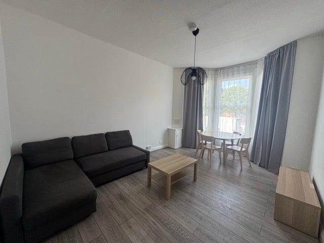 097T West Kensington Modern One Bedroom Flat