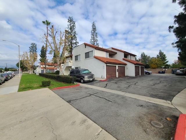 098 Champagne Villas 2 Bedroom Apartment for Rent at 2215 S Fern Ave, Ontario, CA 91762