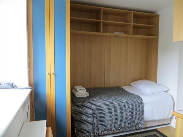 0 Bed Flat For Rent