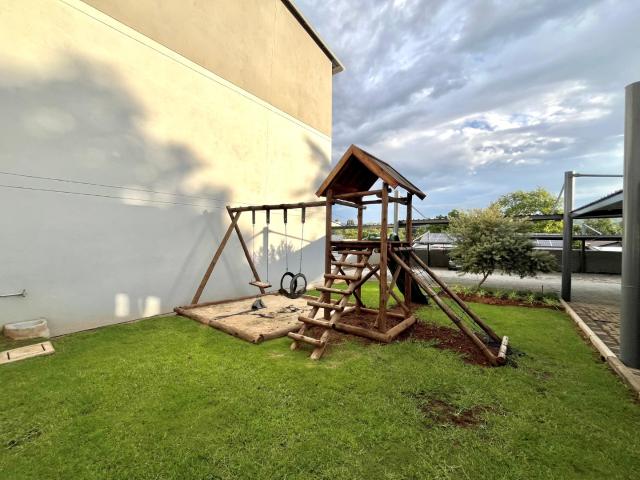 1 Bedroom Apartment / Flat For Sale in Menlo Park