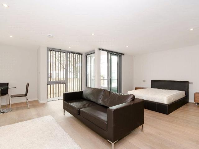 0 bedroom property in Blackthorn Avenue, Islington, London, N7 £2,300 pcm | Chestertons