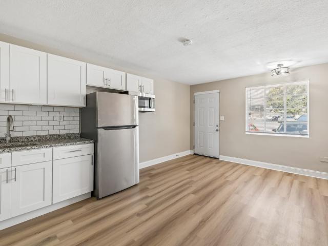 0 BR, 1 BA Apartment 1535 Fort Henry Drive Unit M20, Kingsport, TN 37664
